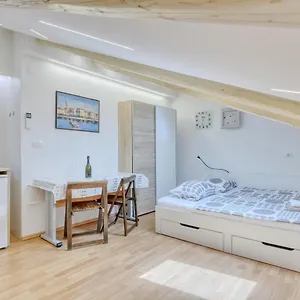 Light In Apartment Pula